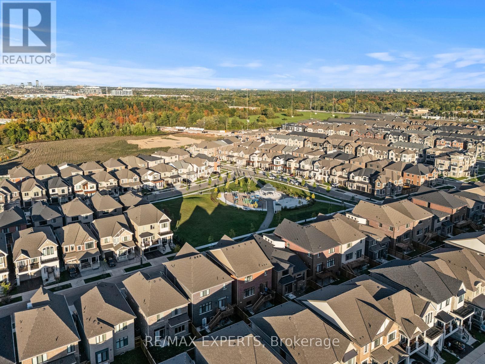 3299 Harasym Trail, Oakville, Ontario  L6H 3S1 - Photo 45 - W12441596
