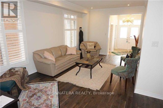 230 Jessie Caverhill Pass, Oakville, Ontario  L6M 0Z6 - Photo 3 - W12446681