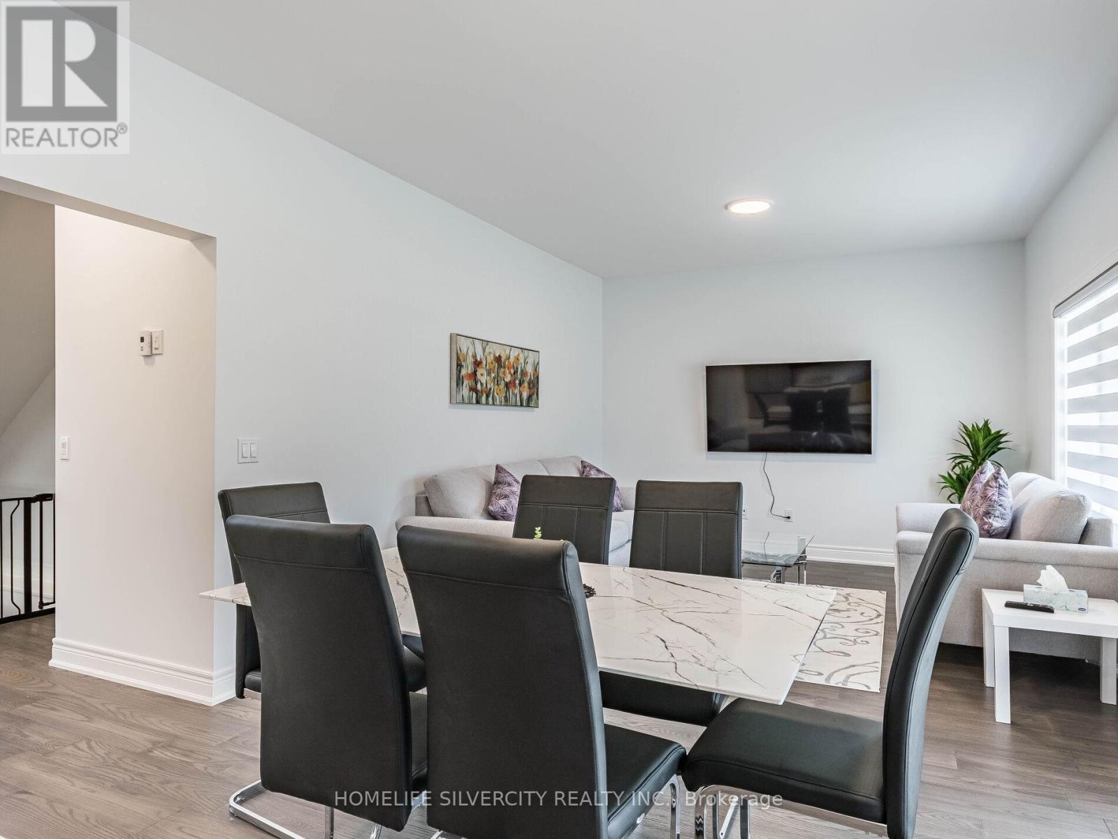 27 Autumn Avenue S, Thorold (Rolling Meadows), Ontario  L2V 0H2 - Photo 15 - X12447076
