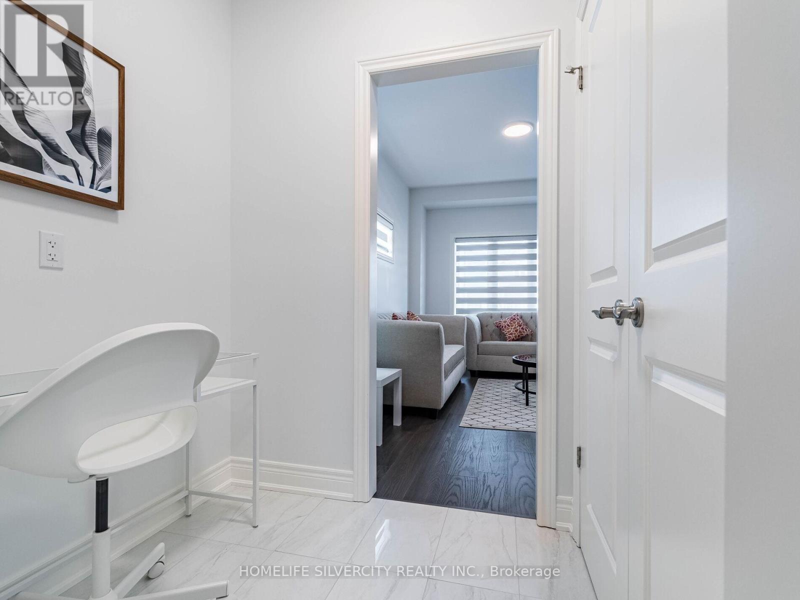 27 Autumn Avenue S, Thorold (Rolling Meadows), Ontario  L2V 0H2 - Photo 19 - X12447076