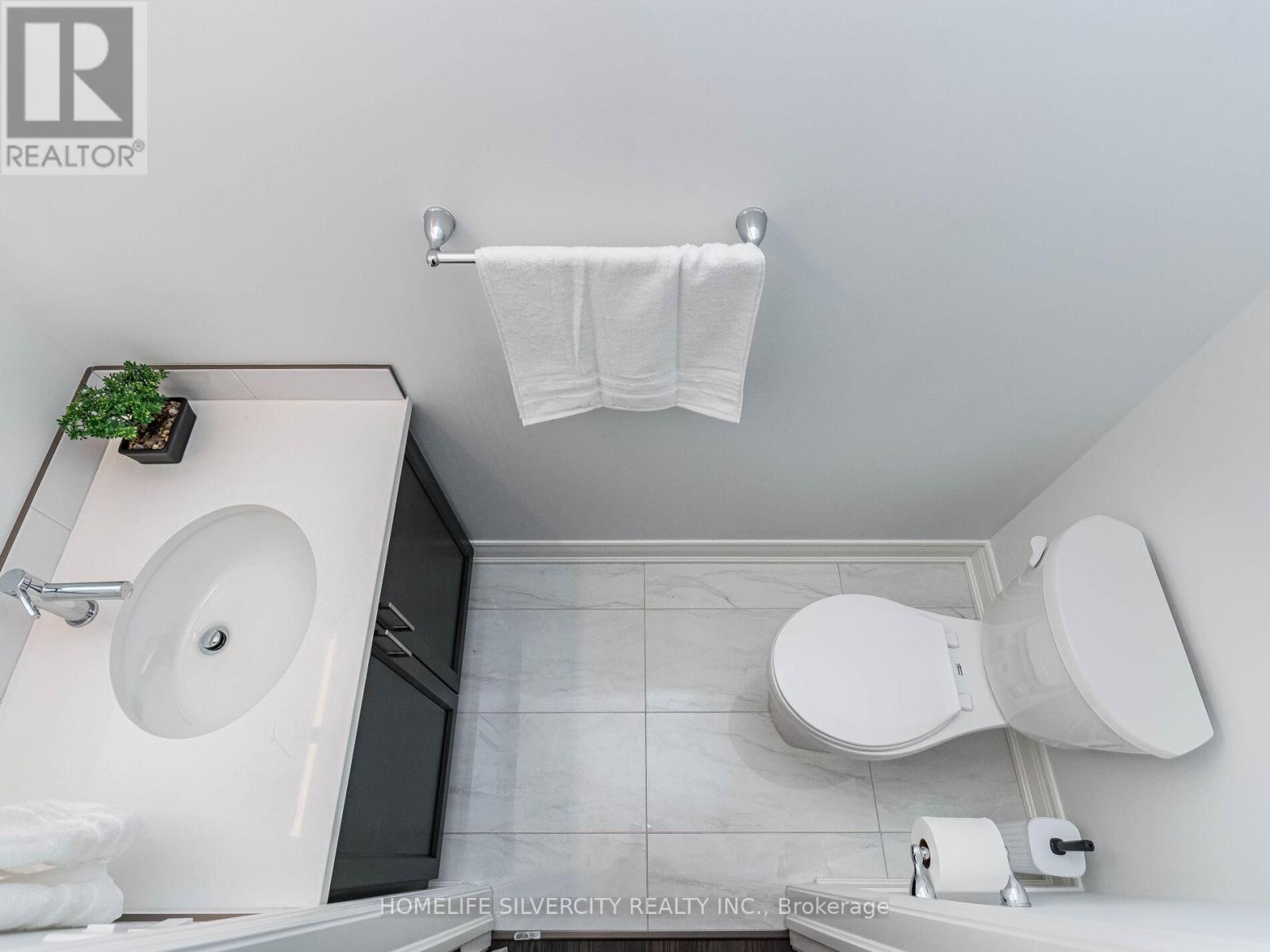27 Autumn Avenue S, Thorold (Rolling Meadows), Ontario  L2V 0H2 - Photo 21 - X12447076