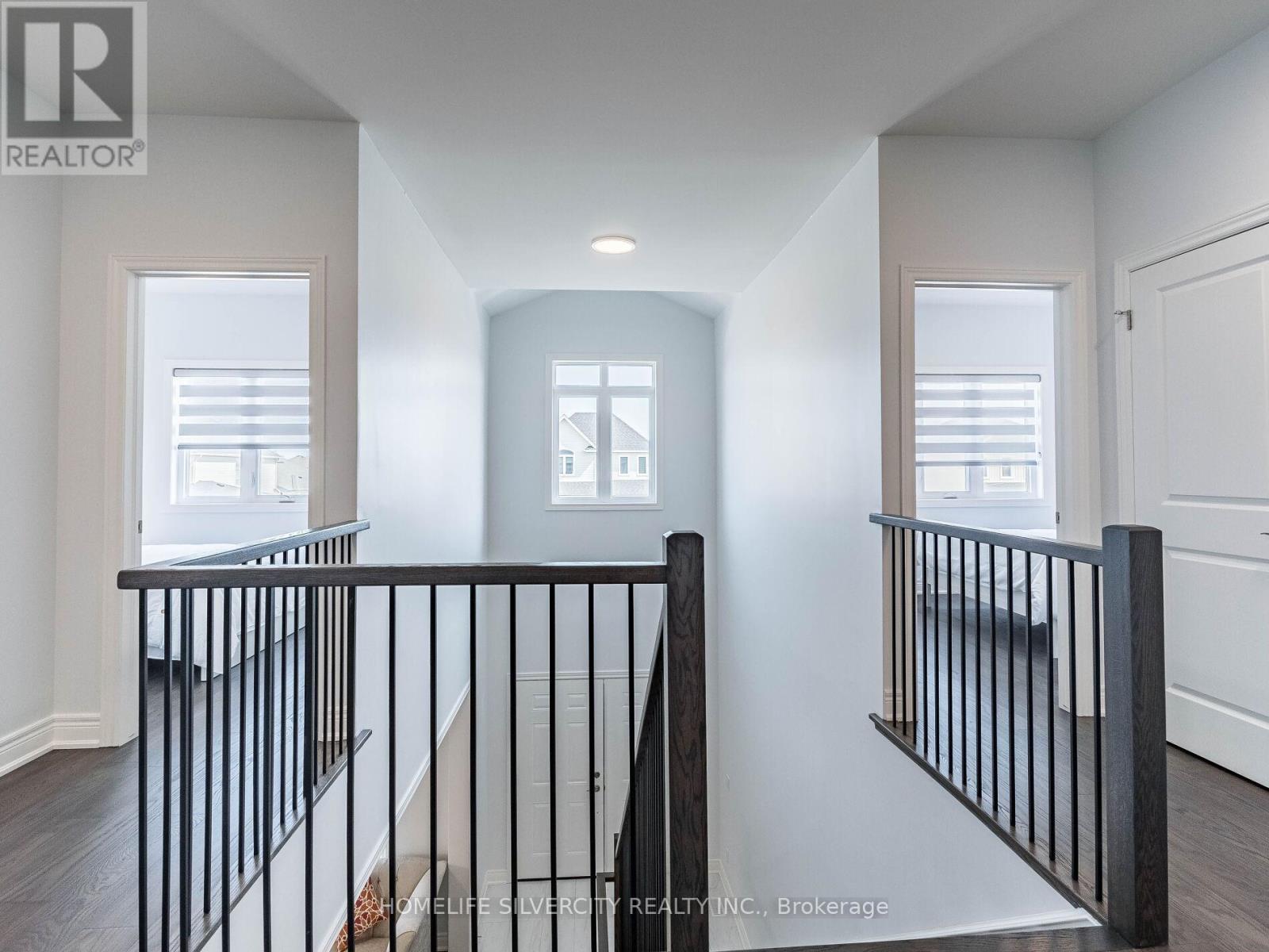 27 Autumn Avenue S, Thorold (Rolling Meadows), Ontario  L2V 0H2 - Photo 23 - X12447076