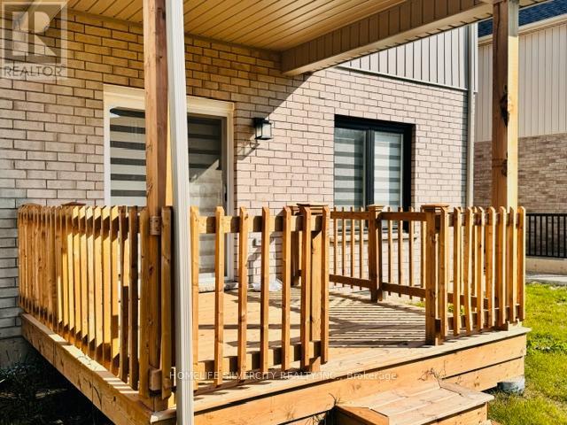 27 Autumn Avenue S, Thorold (Rolling Meadows), Ontario  L2V 0H2 - Photo 3 - X12447076