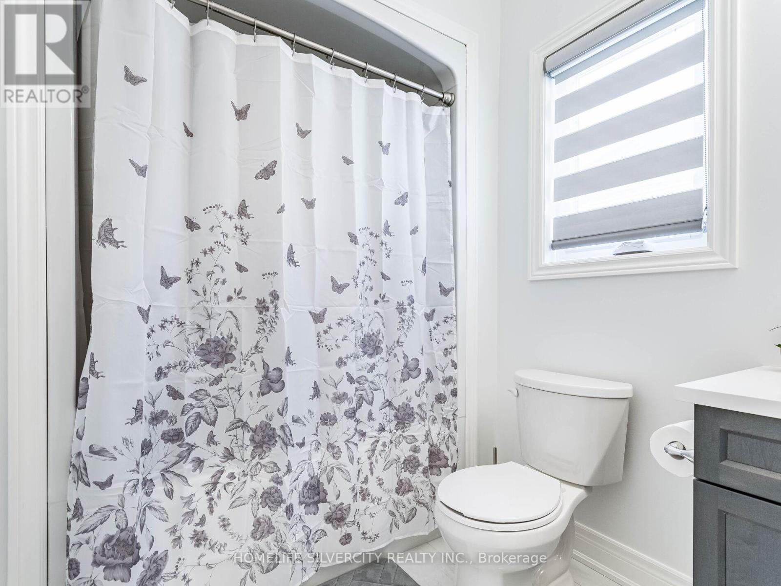 27 Autumn Avenue S, Thorold (Rolling Meadows), Ontario  L2V 0H2 - Photo 30 - X12447076