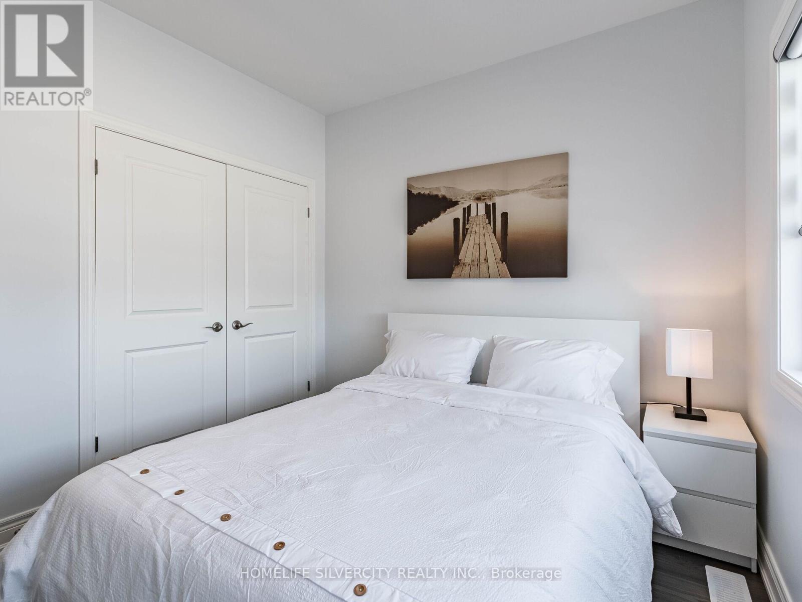 27 Autumn Avenue S, Thorold (Rolling Meadows), Ontario  L2V 0H2 - Photo 37 - X12447076