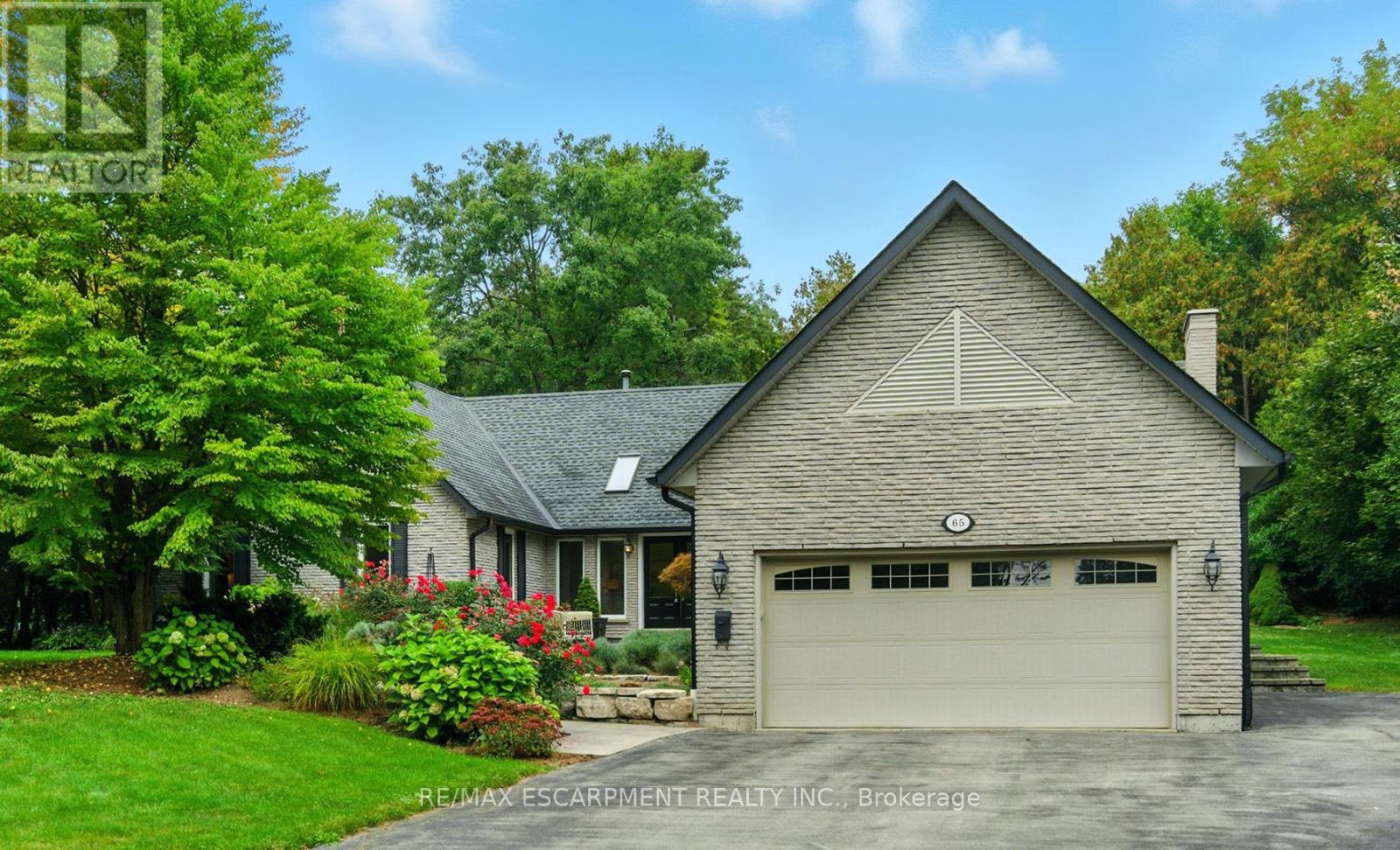 65 Maple Avenue, Hamilton (Greensville), Ontario  L9H 4W6 - Photo 1 - X12447119