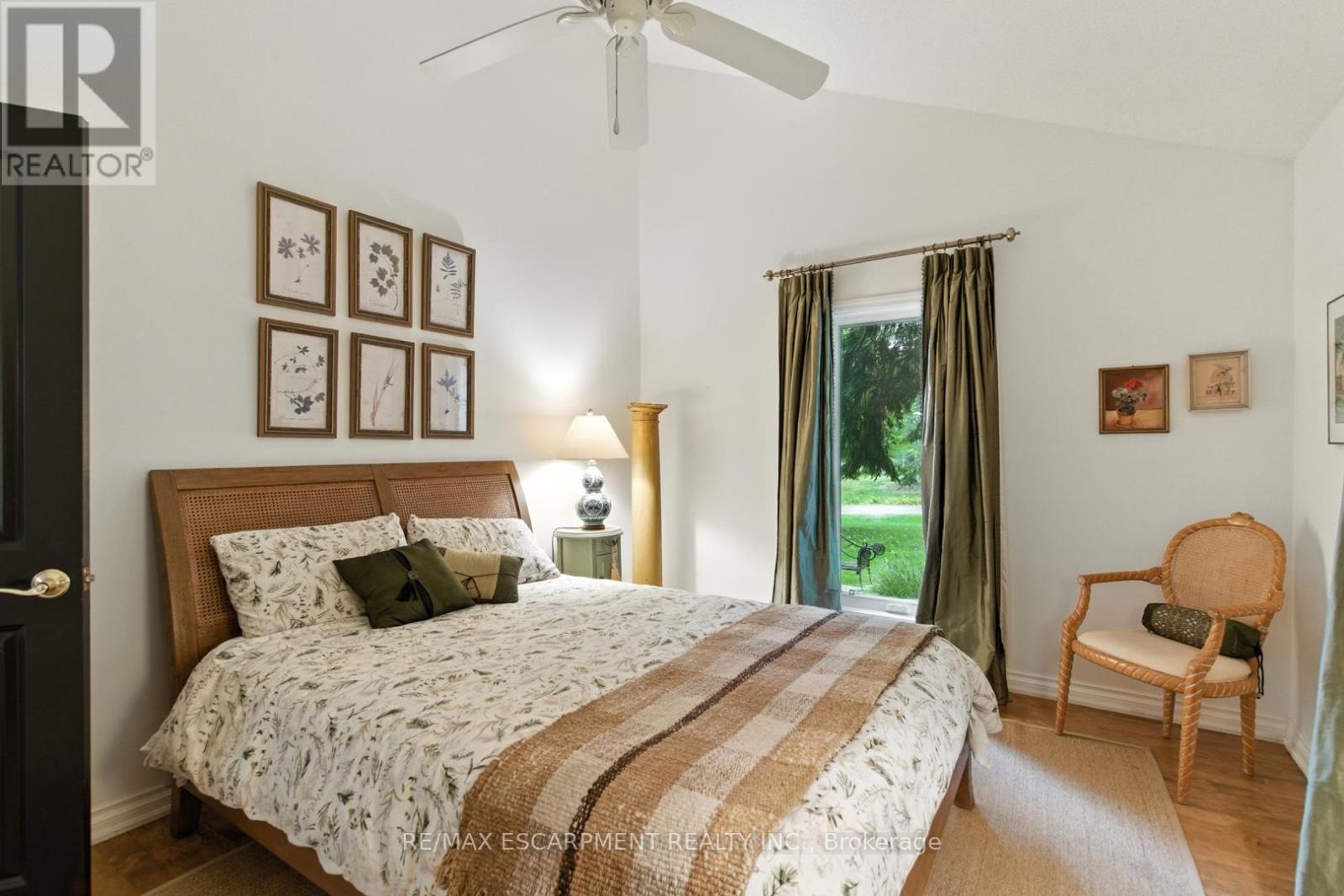 65 Maple Avenue, Hamilton (Greensville), Ontario  L9H 4W6 - Photo 31 - X12447119