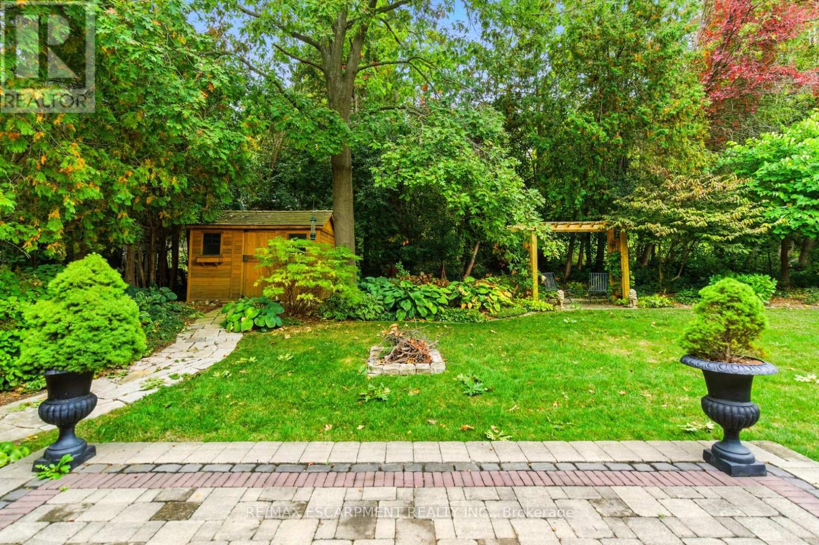 65 Maple Avenue, Hamilton (Greensville), Ontario  L9H 4W6 - Photo 46 - X12447119