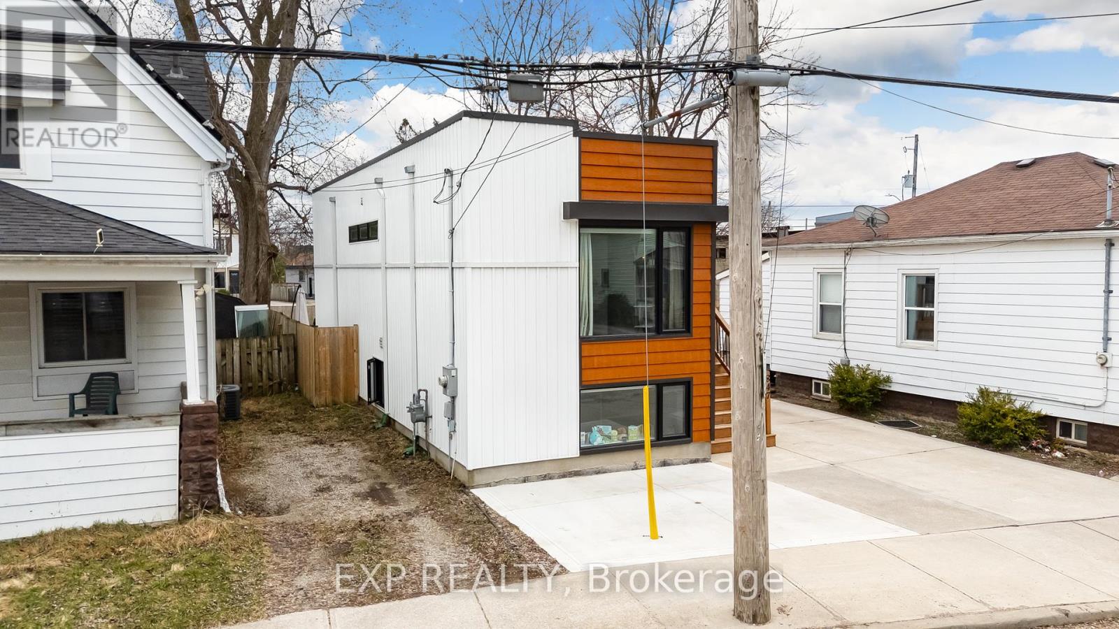 847 Stedwell Street, London East (East L), Ontario  N5Z 1L9 - Photo 2 - X12447150