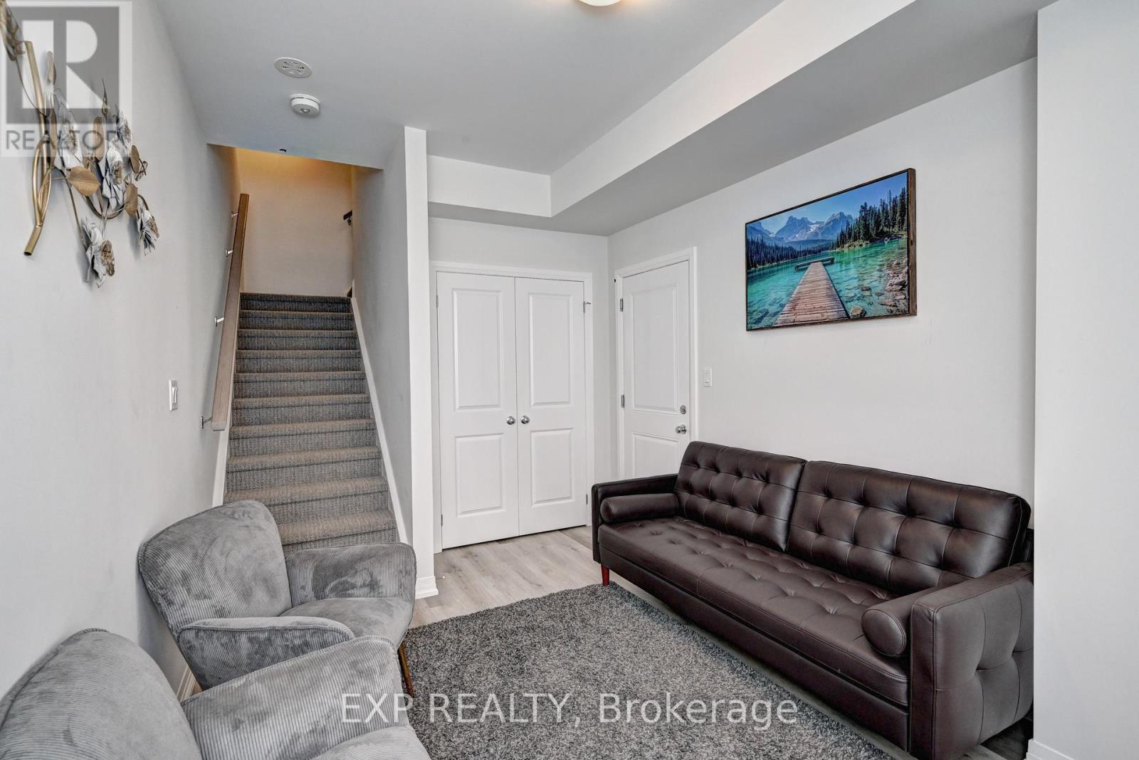 161 - 155 Equestrian Way, Cambridge, Ontario  N3E 0E8 - Photo 5 - X12447168