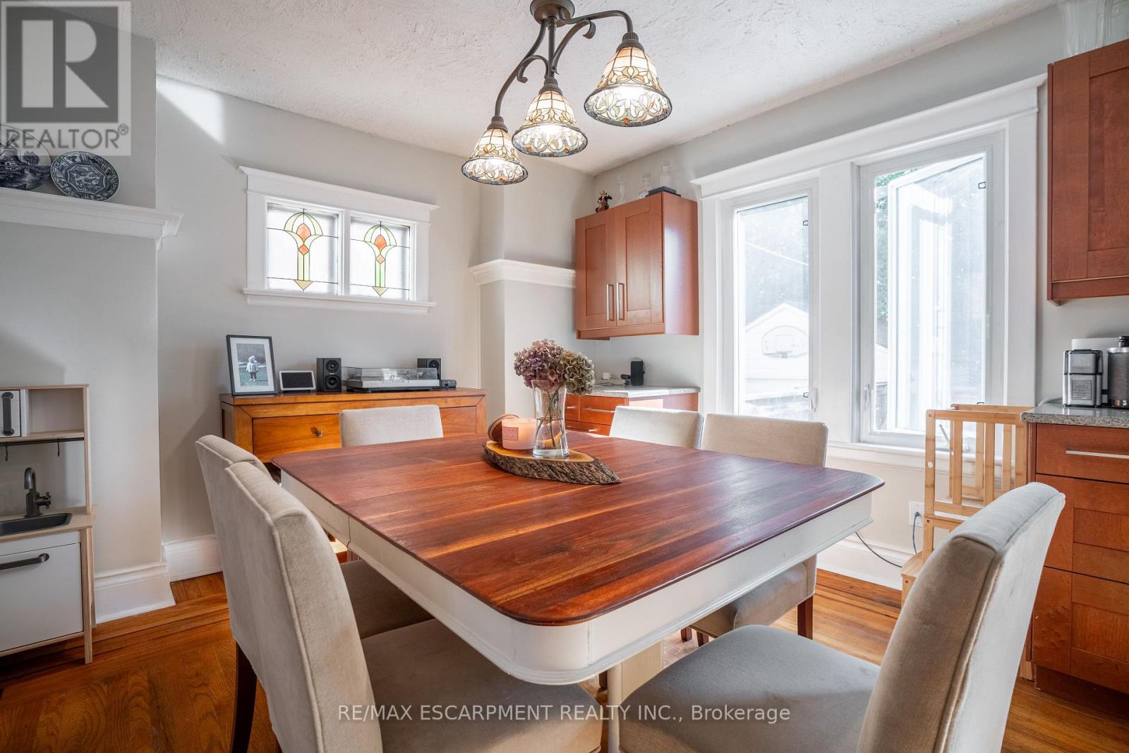 73 Kenilworth Avenue S, Hamilton (Bartonville), Ontario  L8K 2T1 - Photo 14 - X12447177