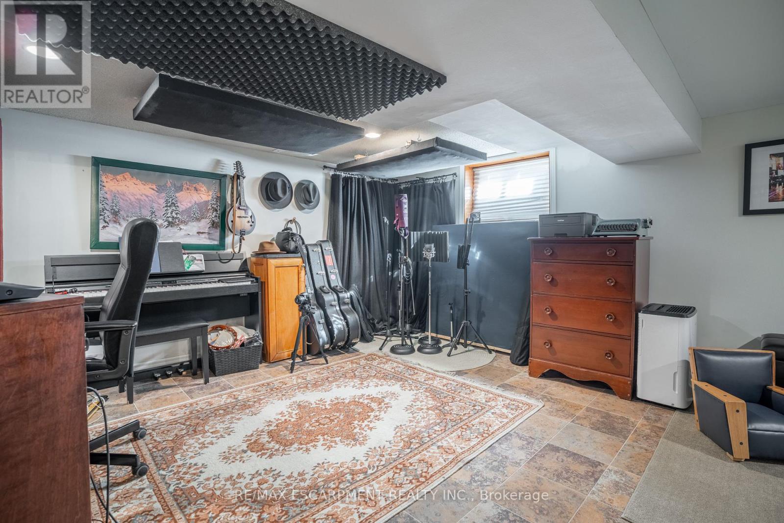 73 Kenilworth Avenue S, Hamilton (Bartonville), Ontario  L8K 2T1 - Photo 30 - X12447177
