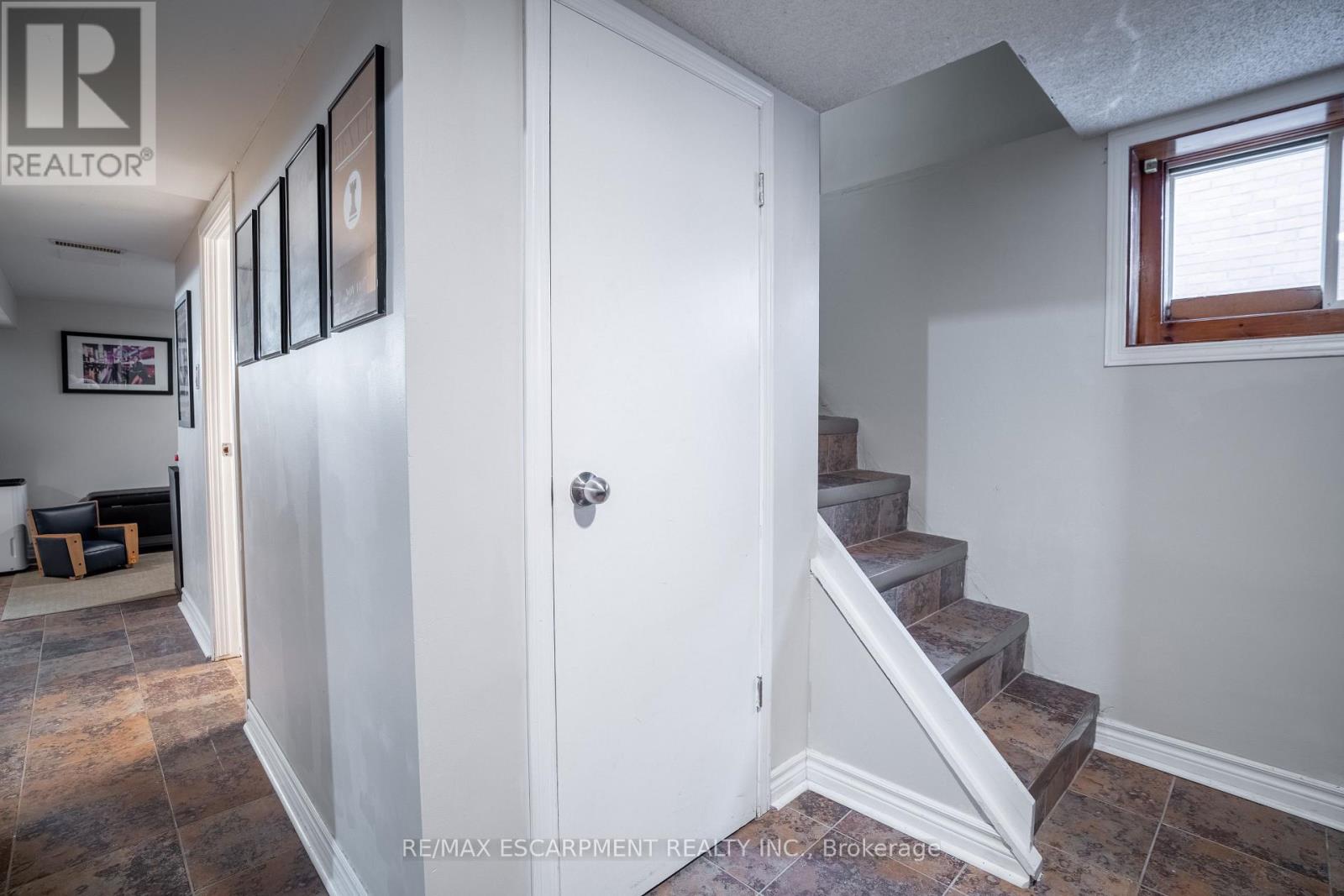 73 Kenilworth Avenue S, Hamilton (Bartonville), Ontario  L8K 2T1 - Photo 36 - X12447177