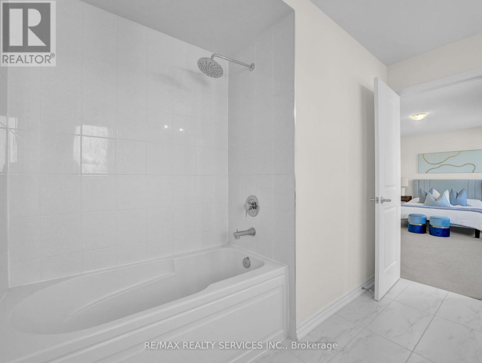 28 Ford Street, Brant (Paris), Ontario  N0E 1N0 - Photo 17 - X12447194