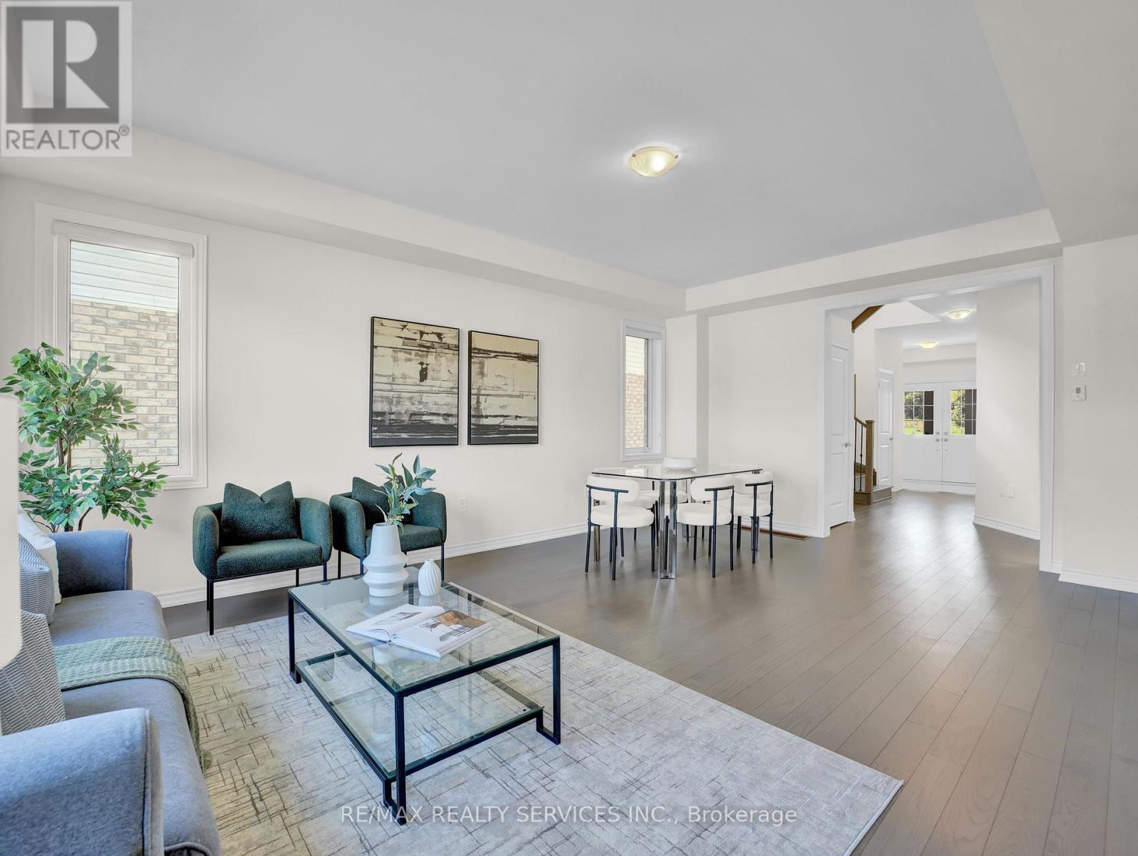28 Ford Street, Brant (Paris), Ontario  N0E 1N0 - Photo 5 - X12447194