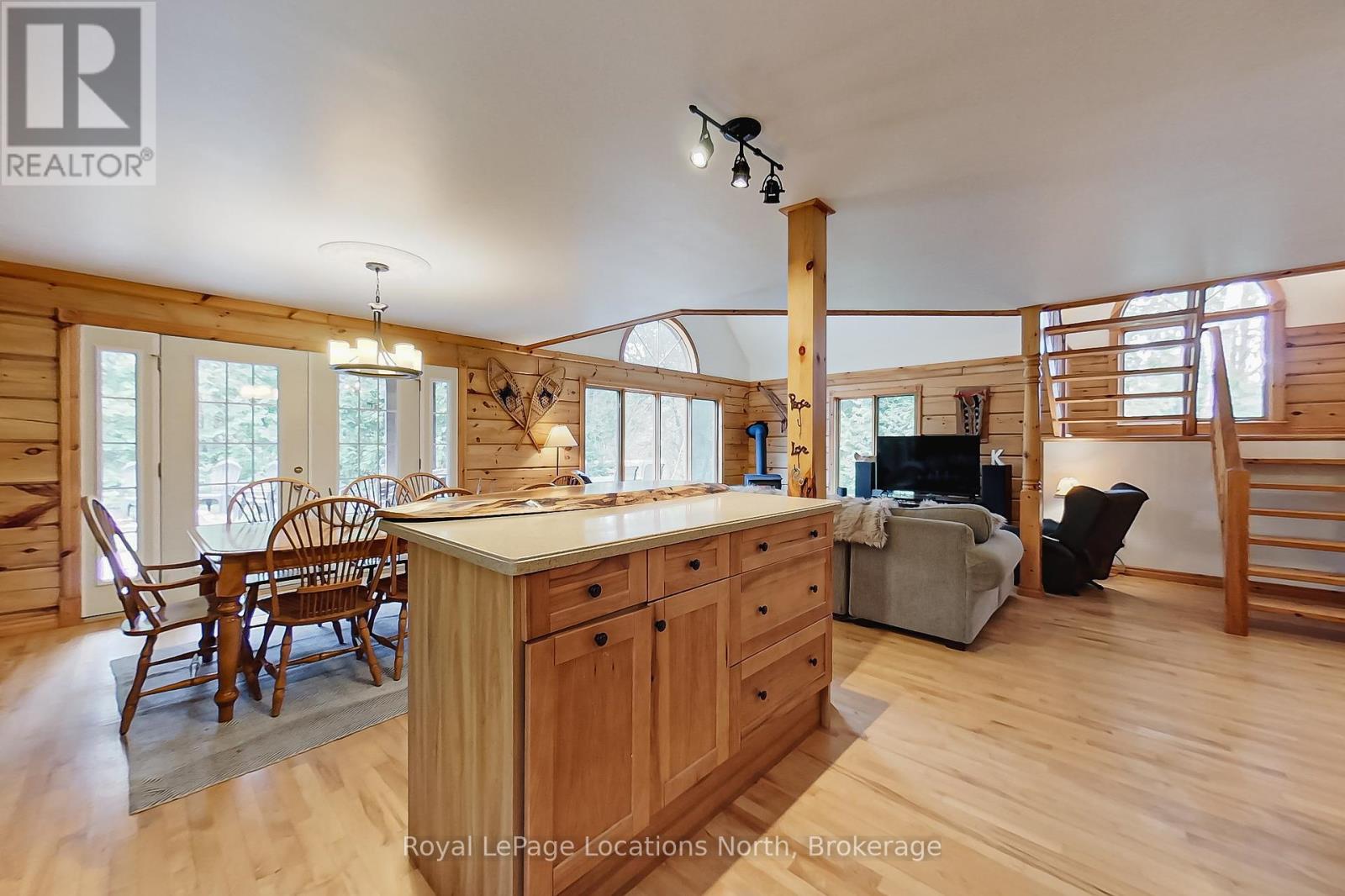 208554 26 Highway, Blue Mountains, Ontario  N0H 1J0 - Photo 16 - X12168426