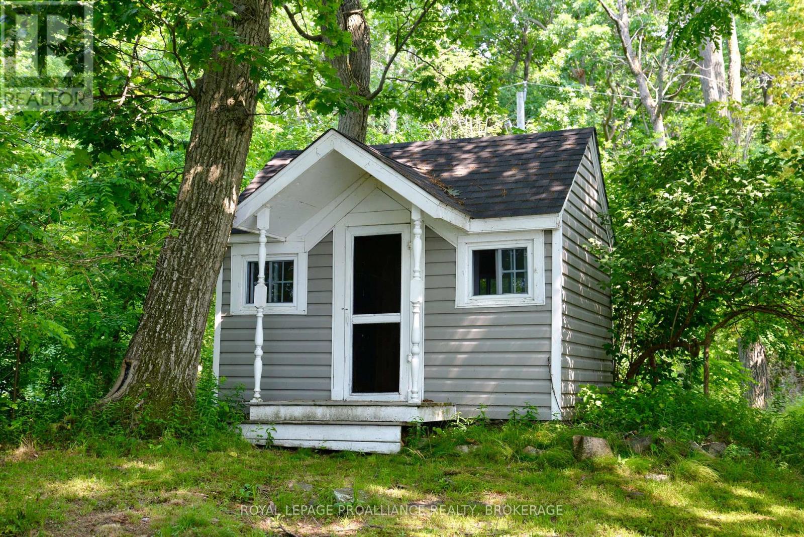 121 Tremont Park Island, Front Of Leeds & Seeleys Bay, Ontario  K7G 3C9 - Photo 39 - X12446602
