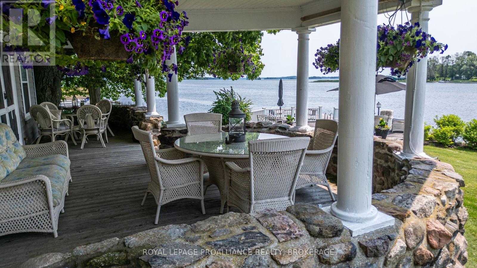 121 Tremont Park Island, Front Of Leeds & Seeleys Bay, Ontario  K7G 3C9 - Photo 4 - X12446602