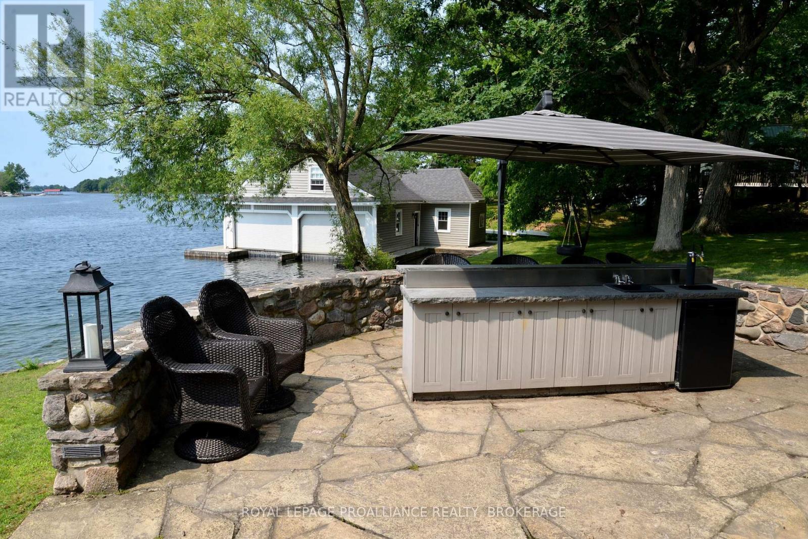 121 Tremont Park Island, Front Of Leeds & Seeleys Bay, Ontario  K7G 3C9 - Photo 41 - X12446602