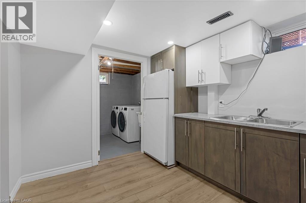 879 Upper Sherman Avenue, Hamilton, Ontario  L8V 3N2 - Photo 30 - 40776814