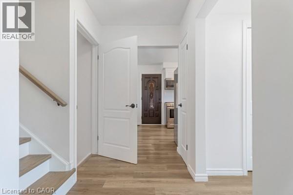 879 Upper Sherman Avenue, Hamilton, Ontario  L8V 3N2 - Photo 6 - 40776814