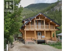 853 Cawston Avenue, hedley, British Columbia