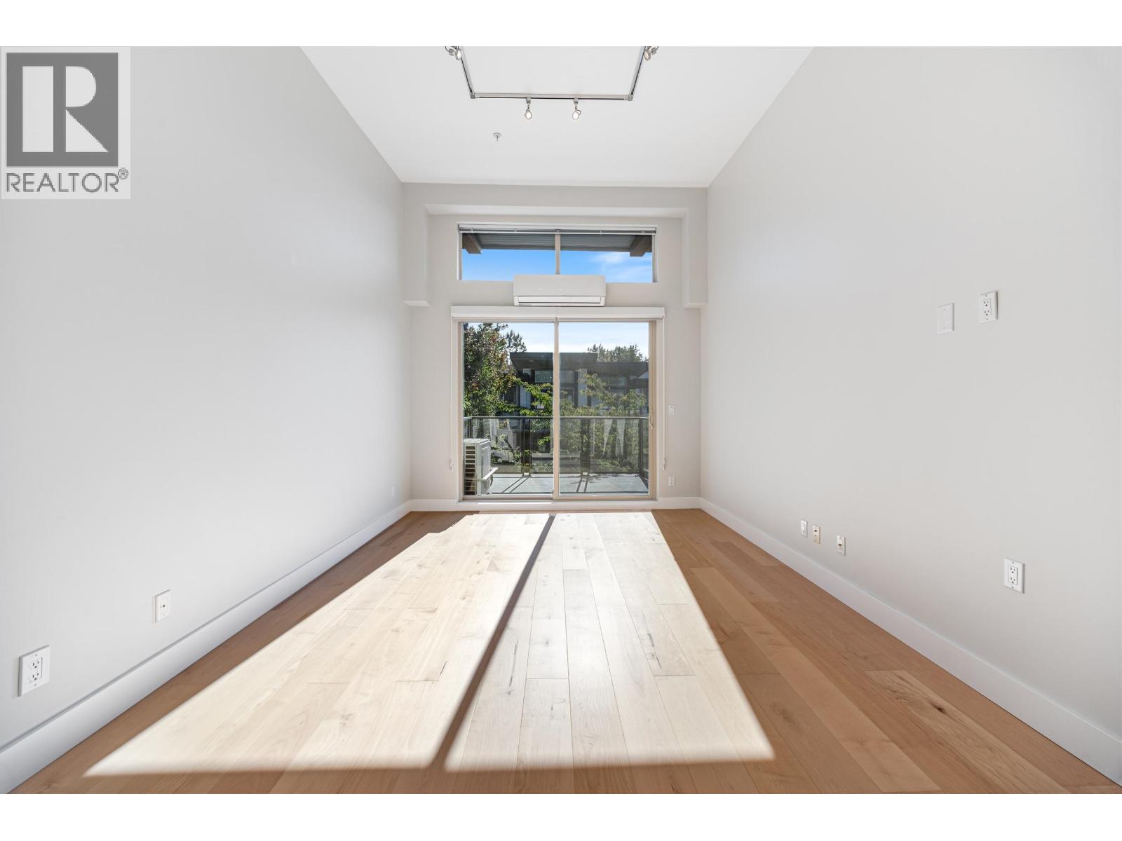 603 7478 Byrnepark Walk, Burnaby, British Columbia  V3N 0B5 - Photo 11 - R3054549
