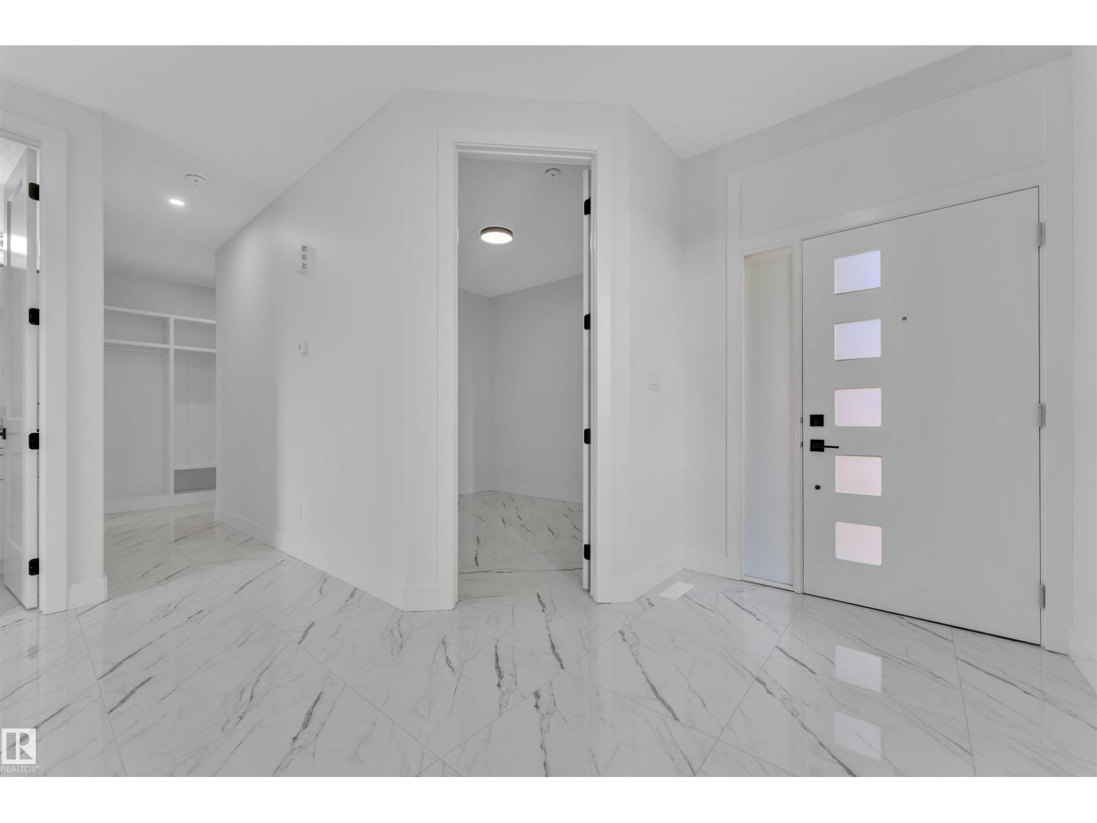 415 Pine Pt, Leduc, Alberta  T9E 1S7 - Photo 3 - E4460137