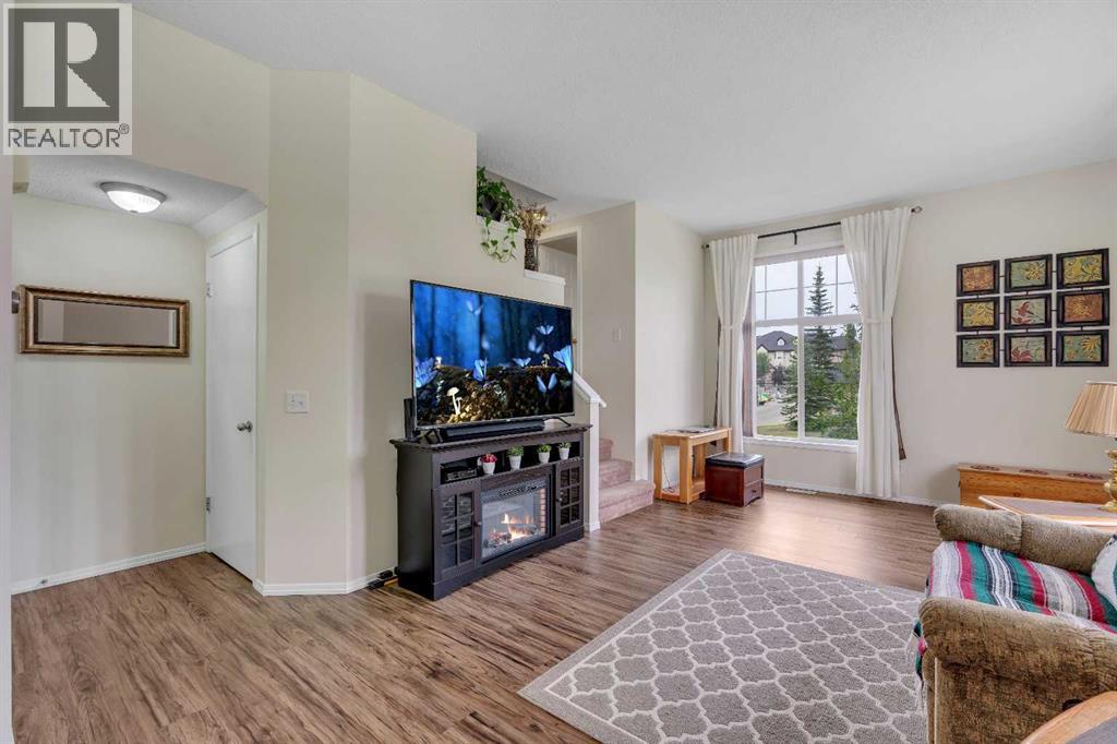 117 Mckenzie Towne Gate Se, Calgary, Alberta  T2Z 4G2 - Photo 11 - A2257600