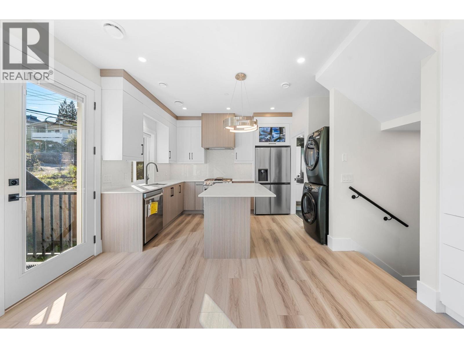 4318 Nanaimo Street, Vancouver, British Columbia  V5N 5J1 - Photo 8 - R3055330