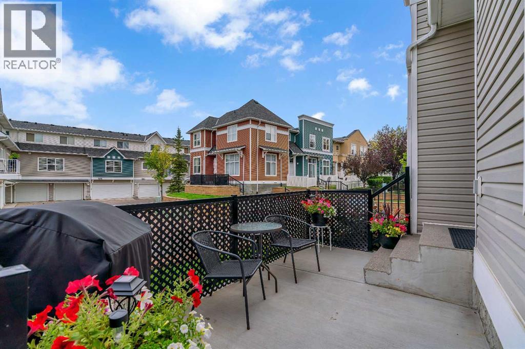 117 Mckenzie Towne Gate Se, Calgary, Alberta  T2Z 4G2 - Photo 5 - A2257600