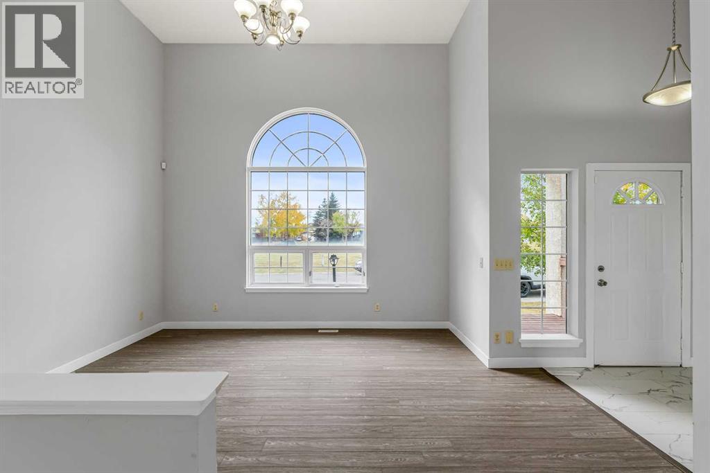 134 Laguna Circle Ne, Calgary, Alberta  T1Y 6W3 - Photo 5 - A2259631