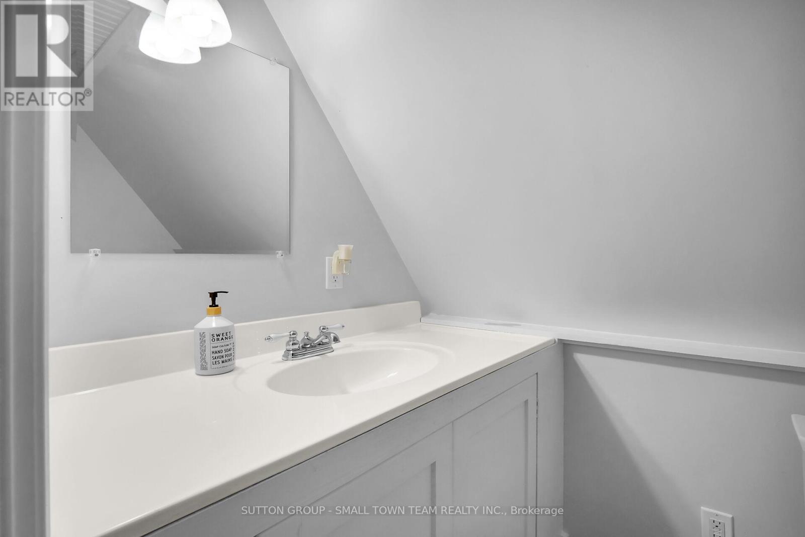 71236 Sandra Street, Bluewater, Ontario  N0M 1N0 - Photo 28 - X12447464