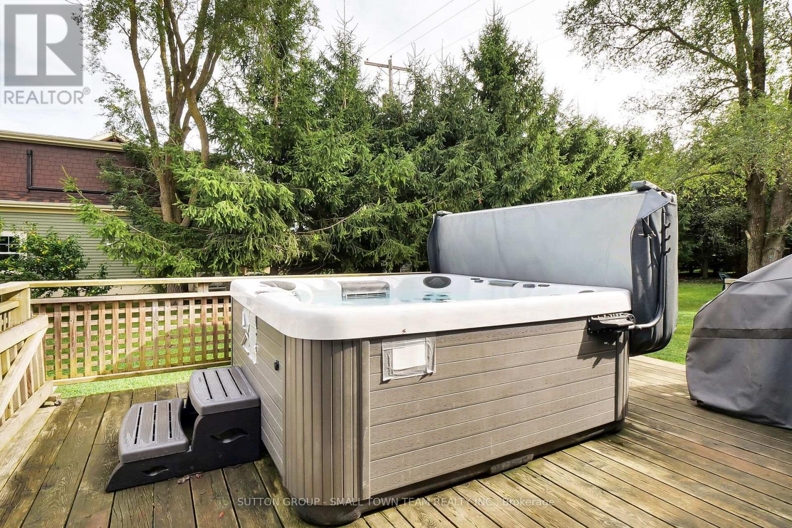 71236 Sandra Street, Bluewater, Ontario  N0M 1N0 - Photo 29 - X12447464