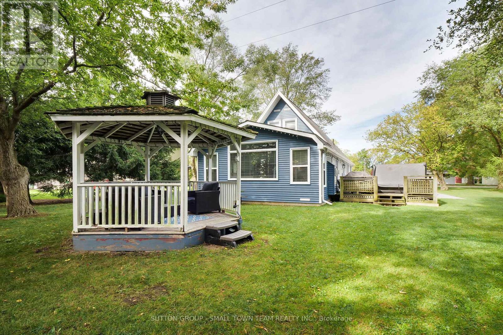 71236 Sandra Street, Bluewater, Ontario  N0M 1N0 - Photo 37 - X12447464
