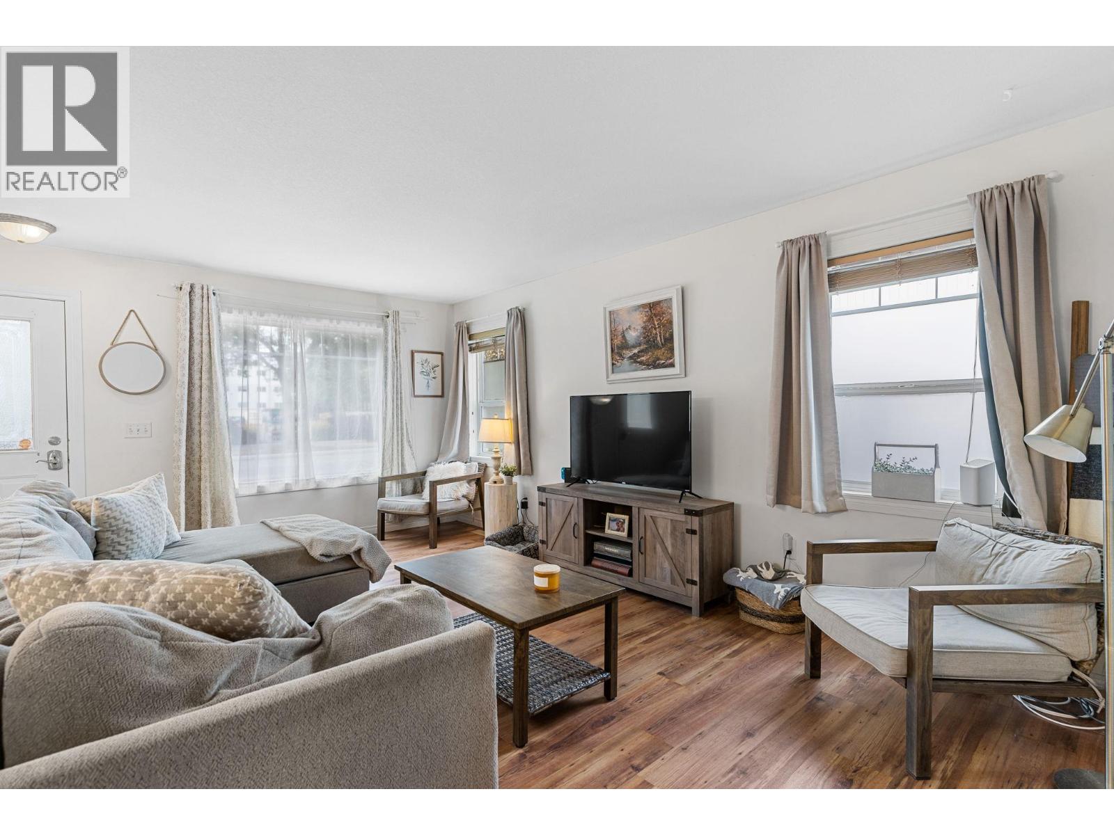 613 Sutherland Avenue, Kelowna, British Columbia