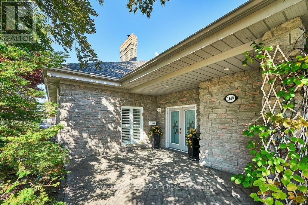 1449 Rosebank Road, Pickering, Ontario  L1V 1P3 - Photo 3 - E12436754