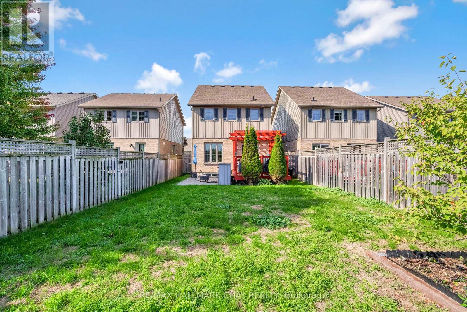 35 Banting Crescent, Essa, Ontario  L3W 0P7 - Photo 37 - N12446928