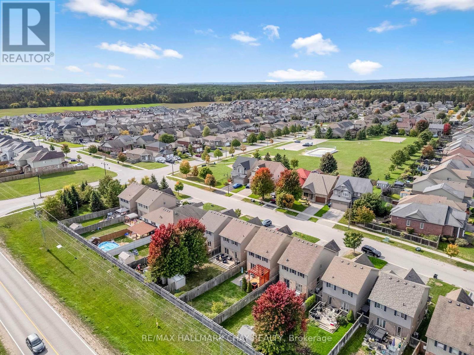 35 Banting Crescent, Essa, Ontario  L3W 0P7 - Photo 41 - N12446928