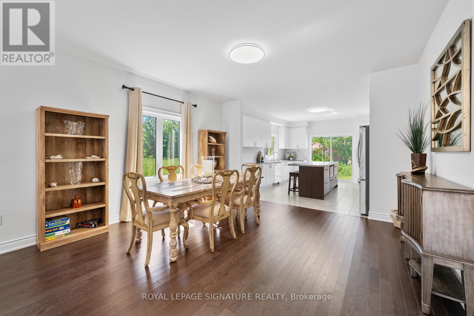 8 Misty Ridge Road, Wasaga Beach, Ontario  L9Z 0R8 - Photo 11 - S12306245