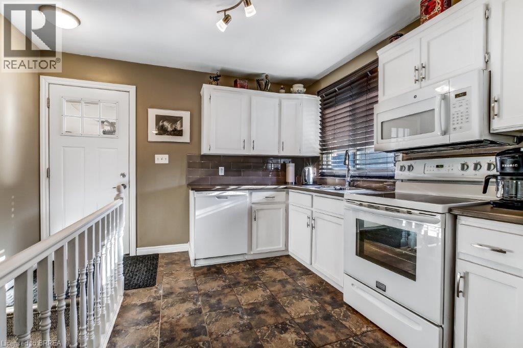 66 Forsythe Avenue, Brantford, Ontario  N3R 3L7 - Photo 5 - 40776775