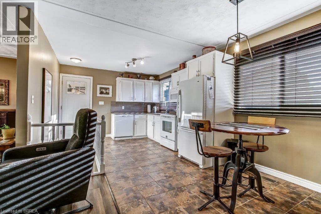 66 Forsythe Avenue, Brantford, Ontario  N3R 3L7 - Photo 6 - 40776775
