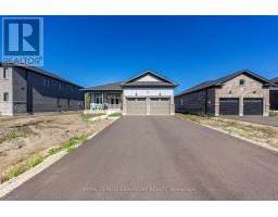 8 MISTY RIDGE ROAD, Wasaga Beach, Ontario