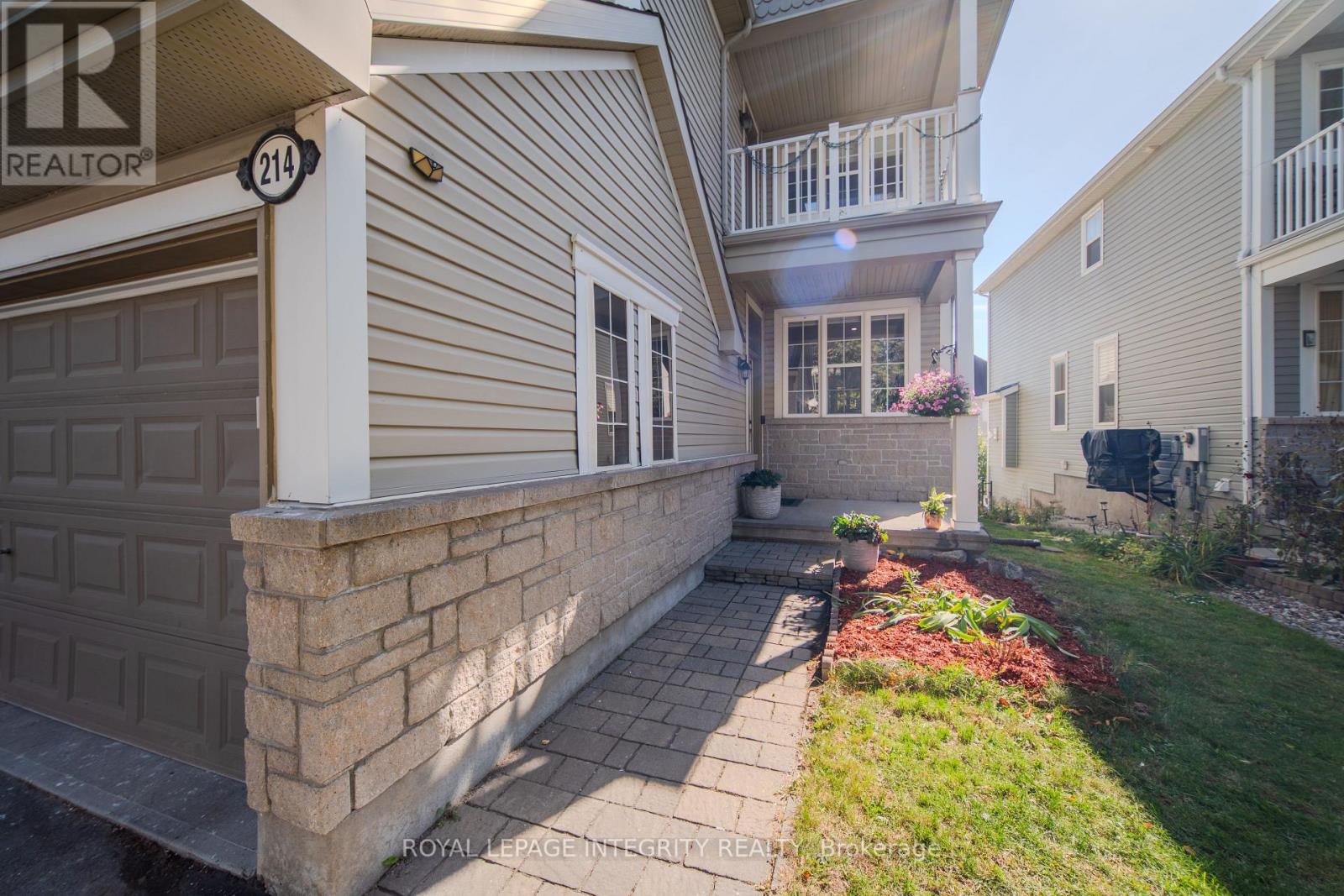 214 Huntsville Drive, Ottawa, Ontario  K2T 0C7 - Photo 2 - X12447364