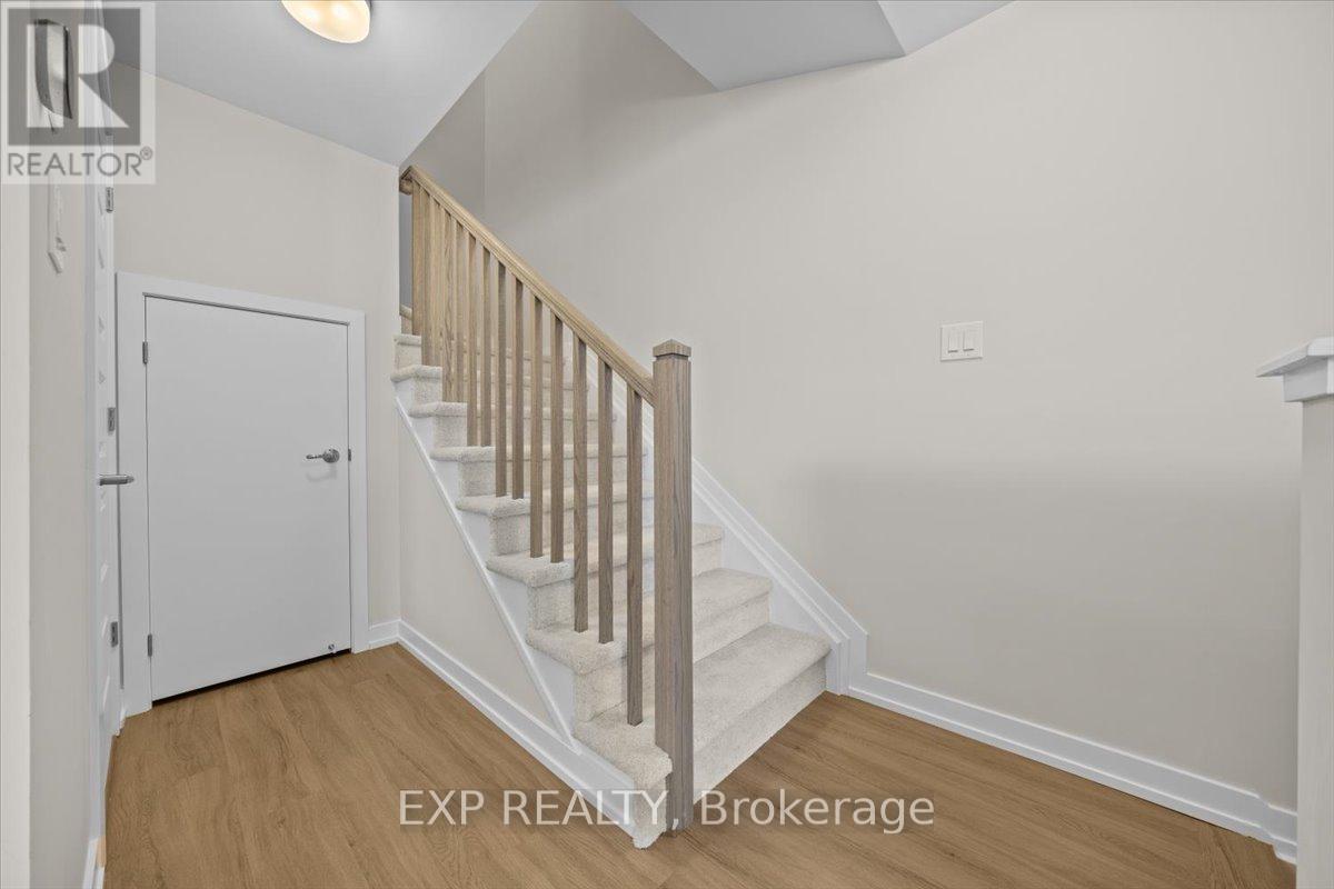 561 Entourage Private, Ottawa, Ontario  K4A 5S7 - Photo 12 - X12447374