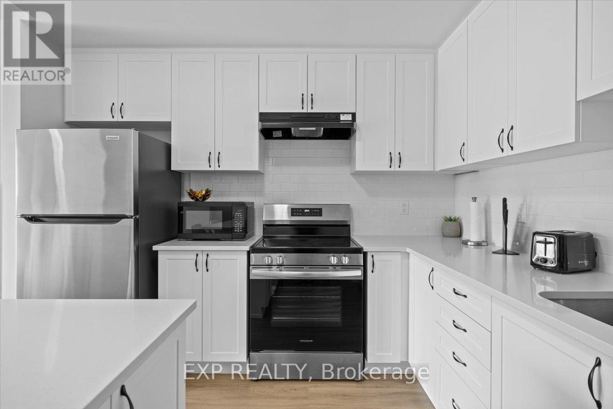 561 Entourage Private, Ottawa, Ontario  K4A 5S7 - Photo 9 - X12447374