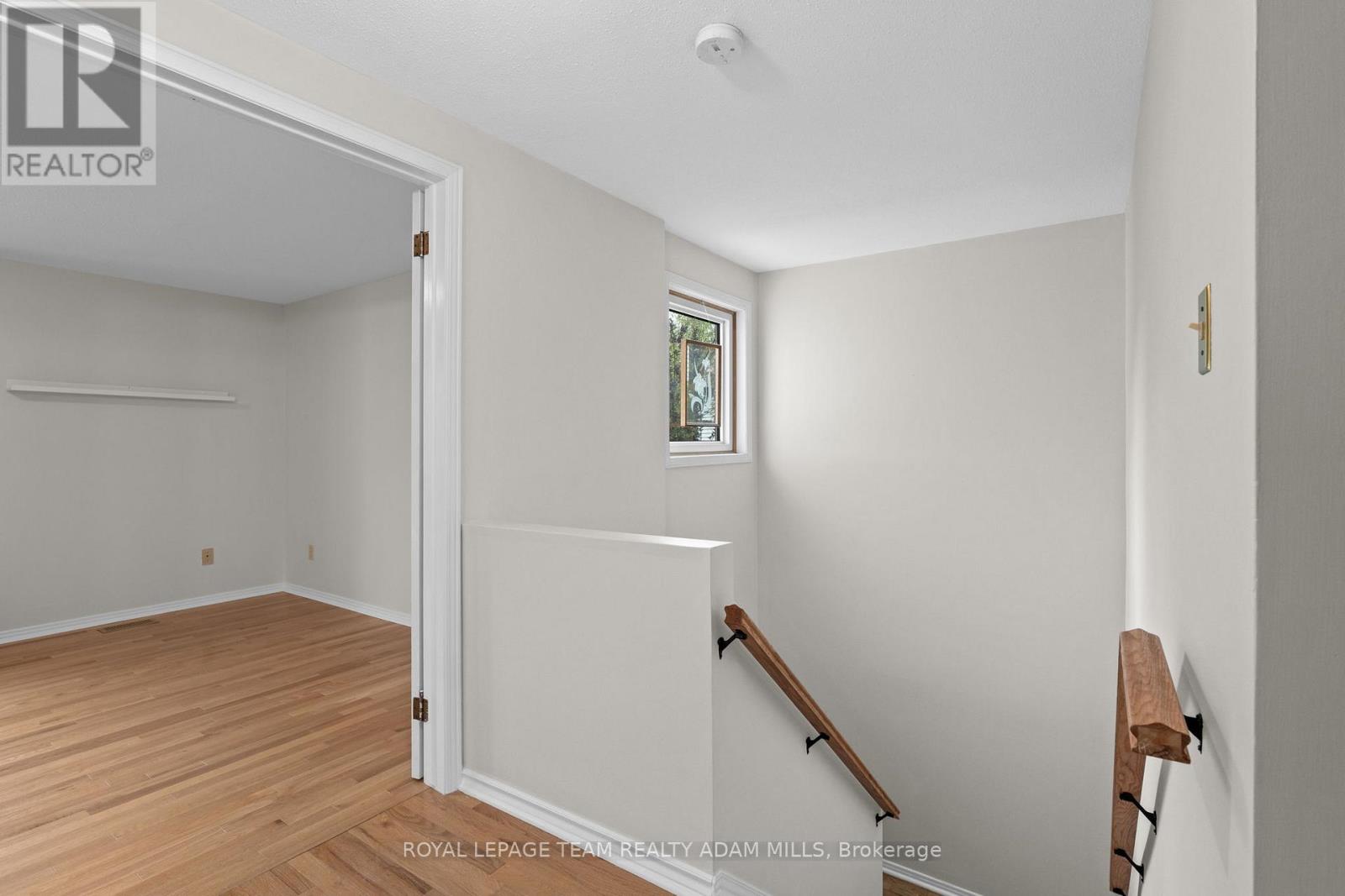 22 Fireside Crescent, Ottawa, Ontario  K1T 1Z4 - Photo 19 - X12447377