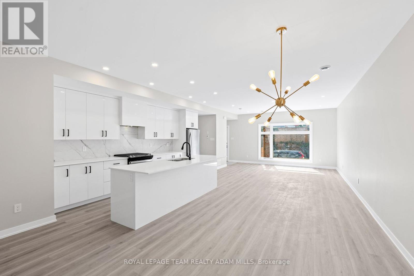 A - 306 Lanark Avenue, Ottawa, Ontario  K1Z 6R5 - Photo 12 - X12447383