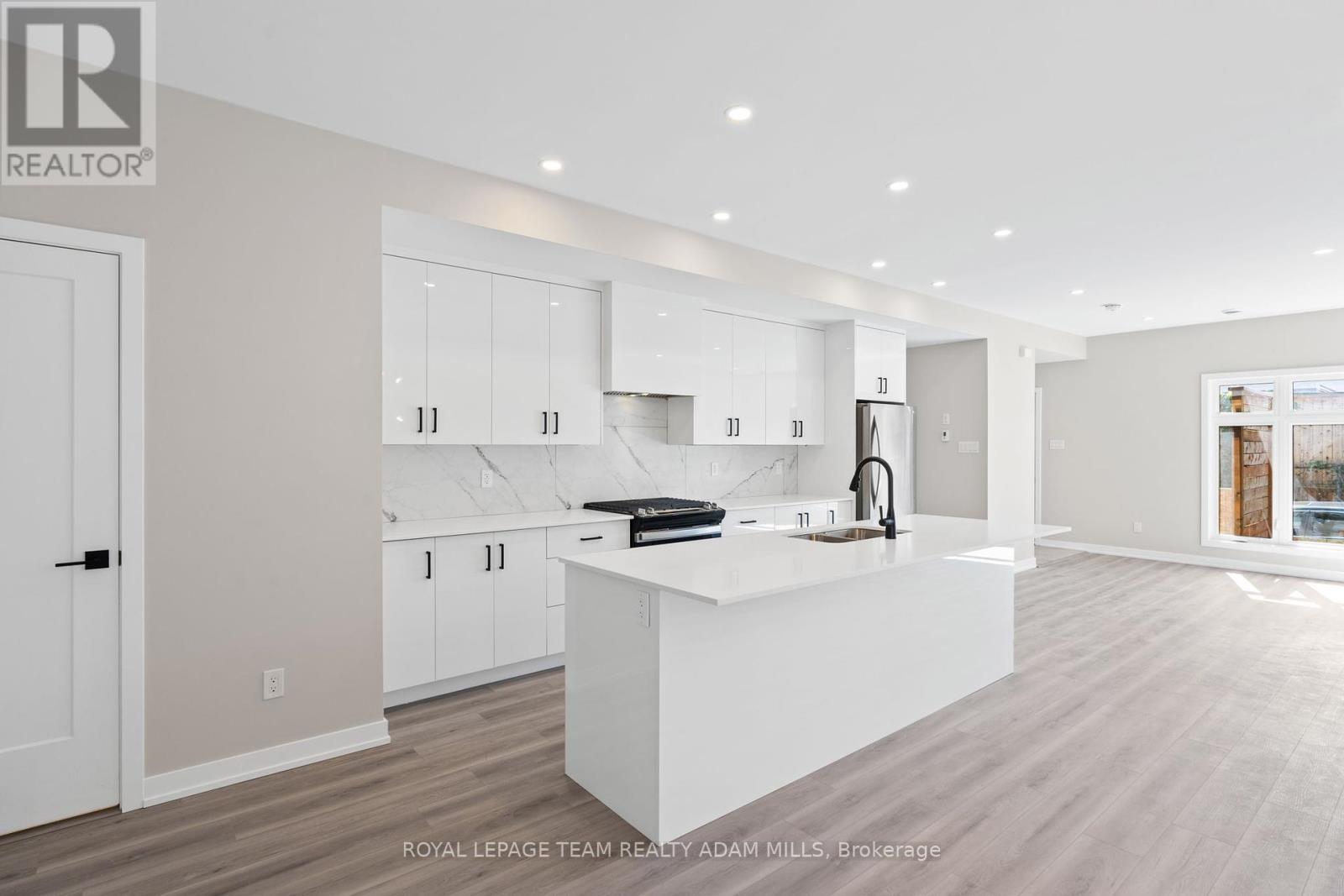 A - 306 Lanark Avenue, Ottawa, Ontario  K1Z 6R5 - Photo 8 - X12447383