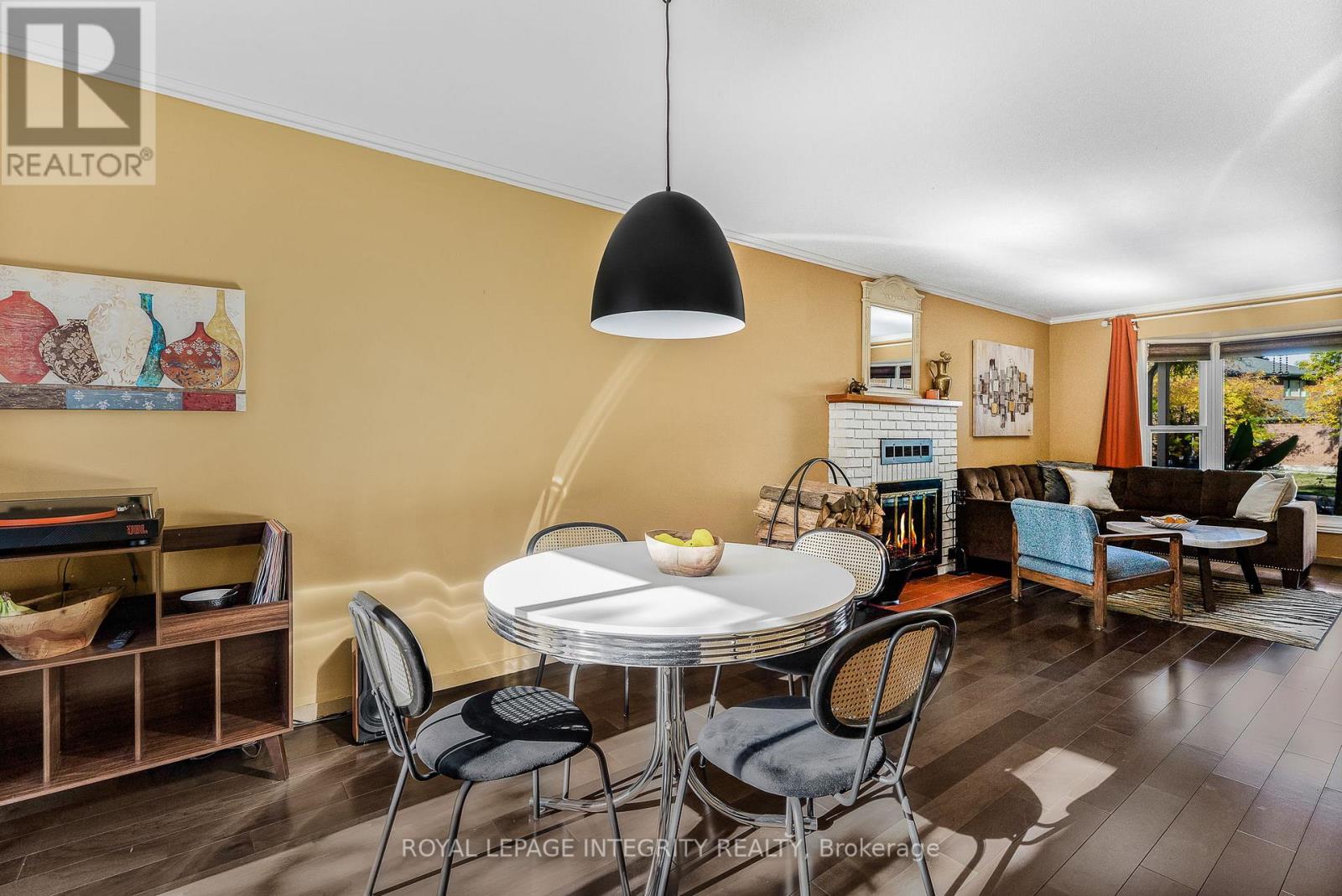 1454 Deavy Way, Ottawa, Ontario  K1E 2W8 - Photo 12 - X12447396